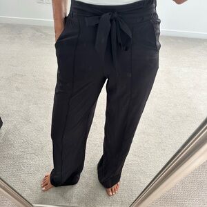 Lululemon pants.